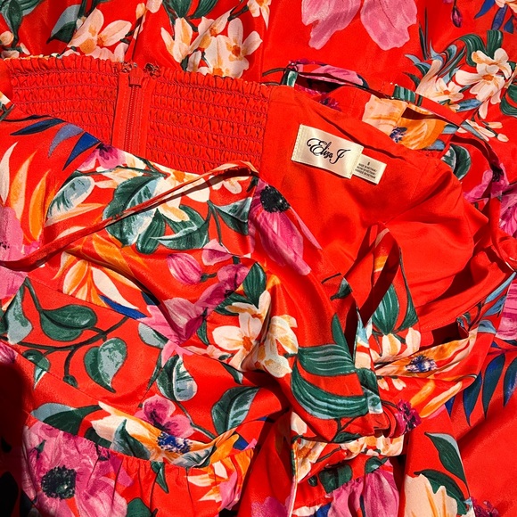 Eliza J Tiered Floral Print Maxi Dress NWOT - Picture 4 of 6